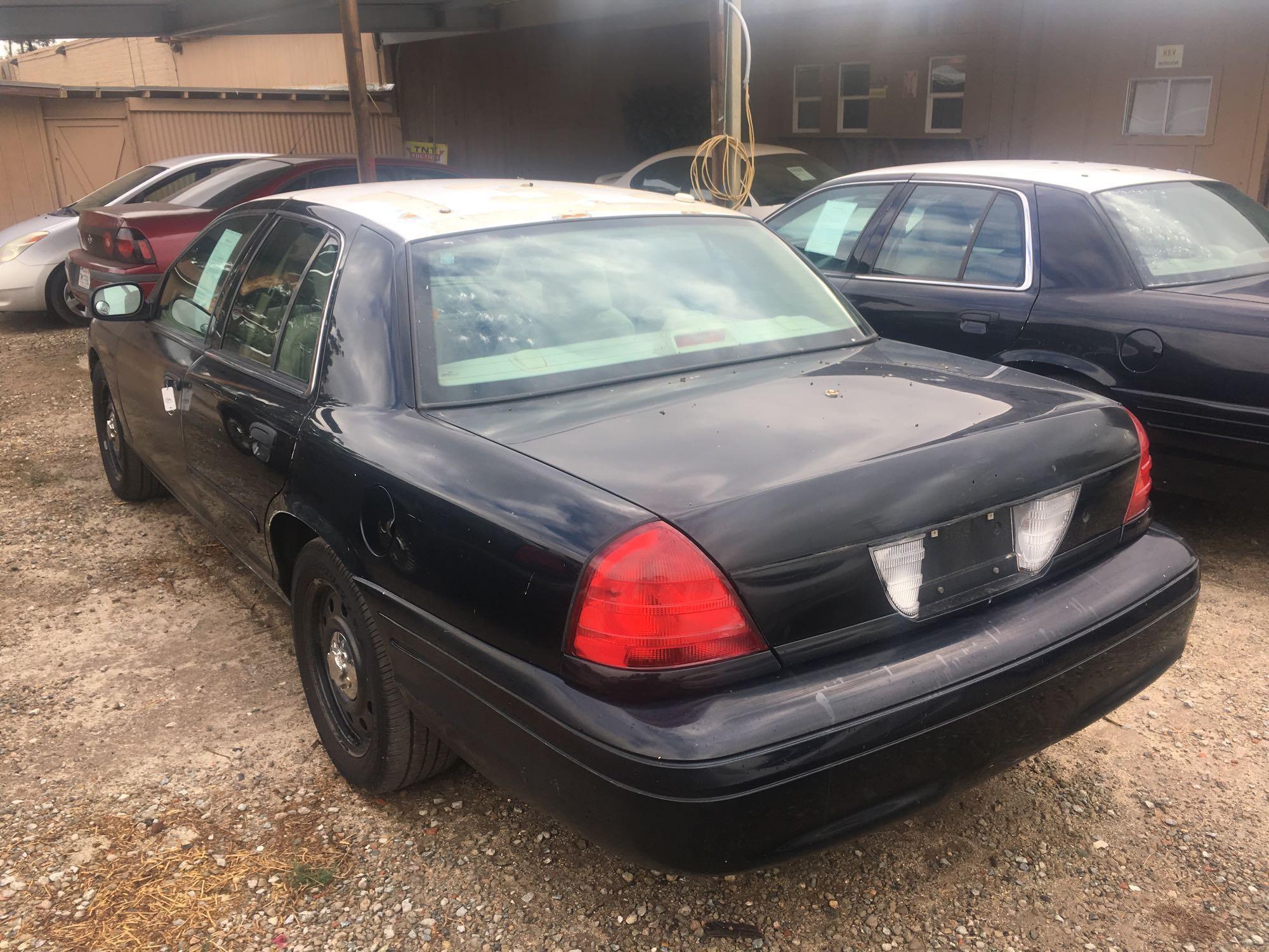 2006 FORD CROWN VIC