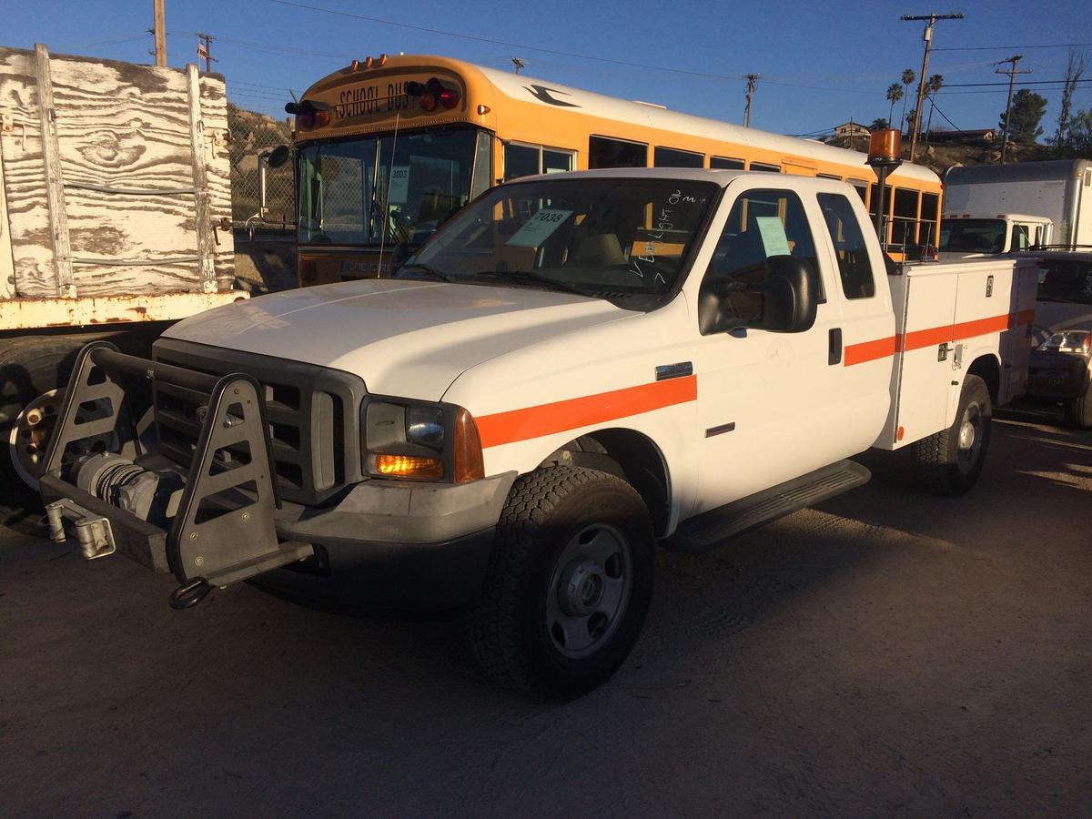 DEALERS/DISMANTLERS ONLY - 2005 FORD F350