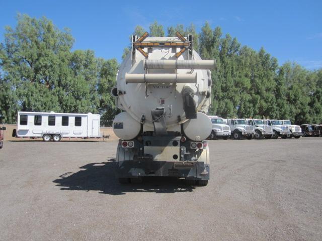 2006 INTL 7600 VACTOR 2100