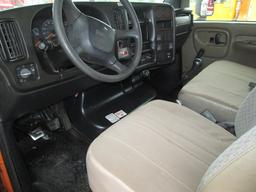 2006 GMC 7500 BUCKET TRK