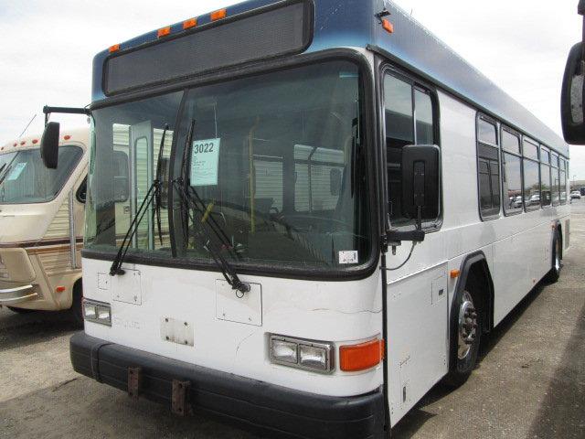 2005 GILLIG BUS