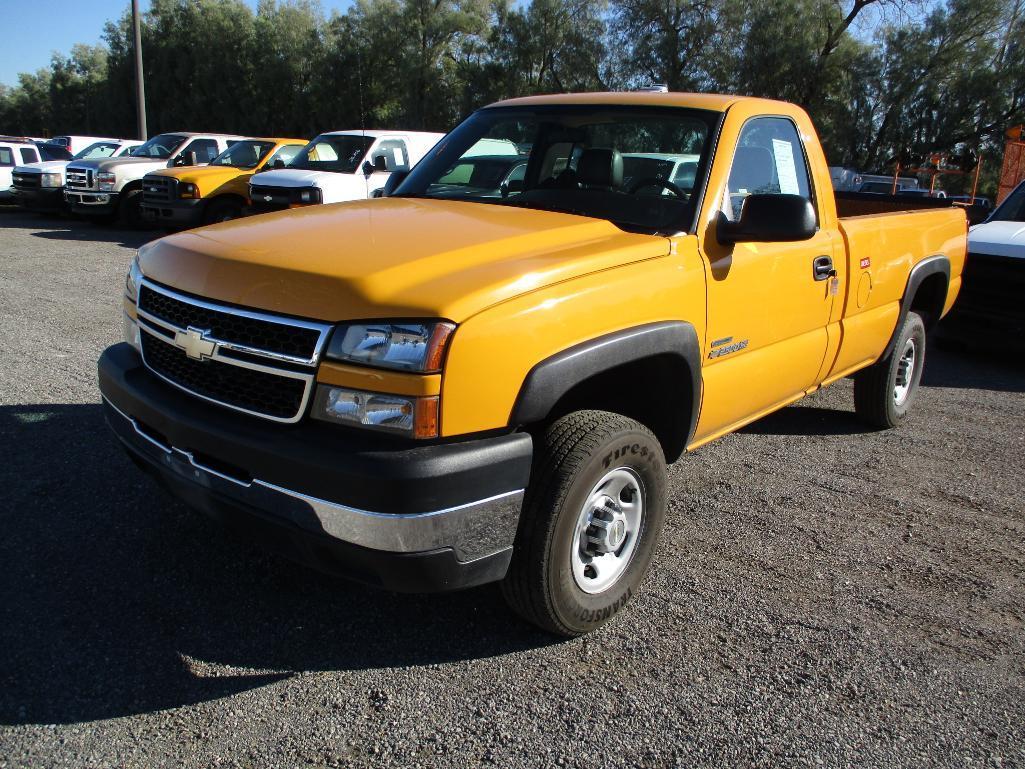 2006 CHEV 2500HD PICKUP