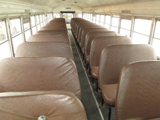 2001 BLUEBIRD 84 PASS BUS