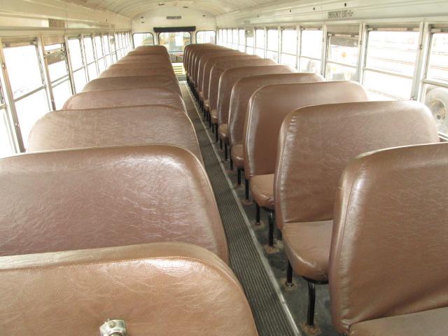 2001 BLUEBIRD 84 PASS BUS