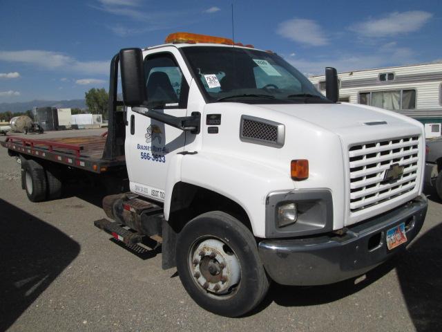 2004 CHEV C6500 TOW TRUCK