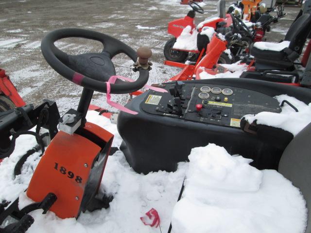 JACOBSEN HR9016 4X4