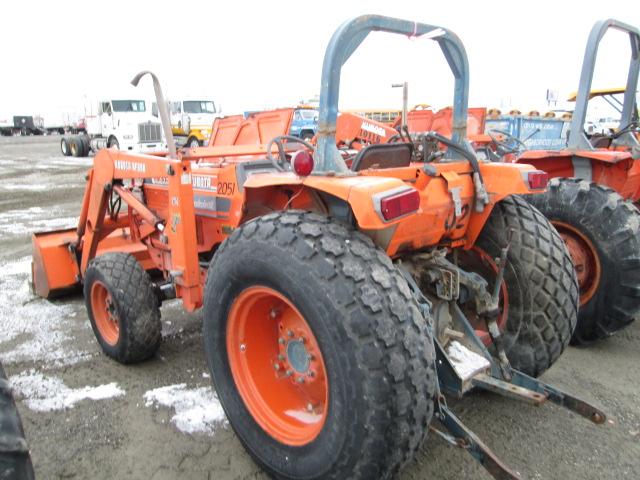 KUBOTA L3350 TRACTOR