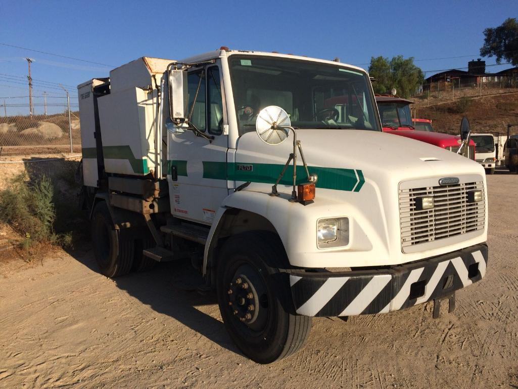 2004 FREIGHTLINER FL70 BROOM BEAR SWEEPER