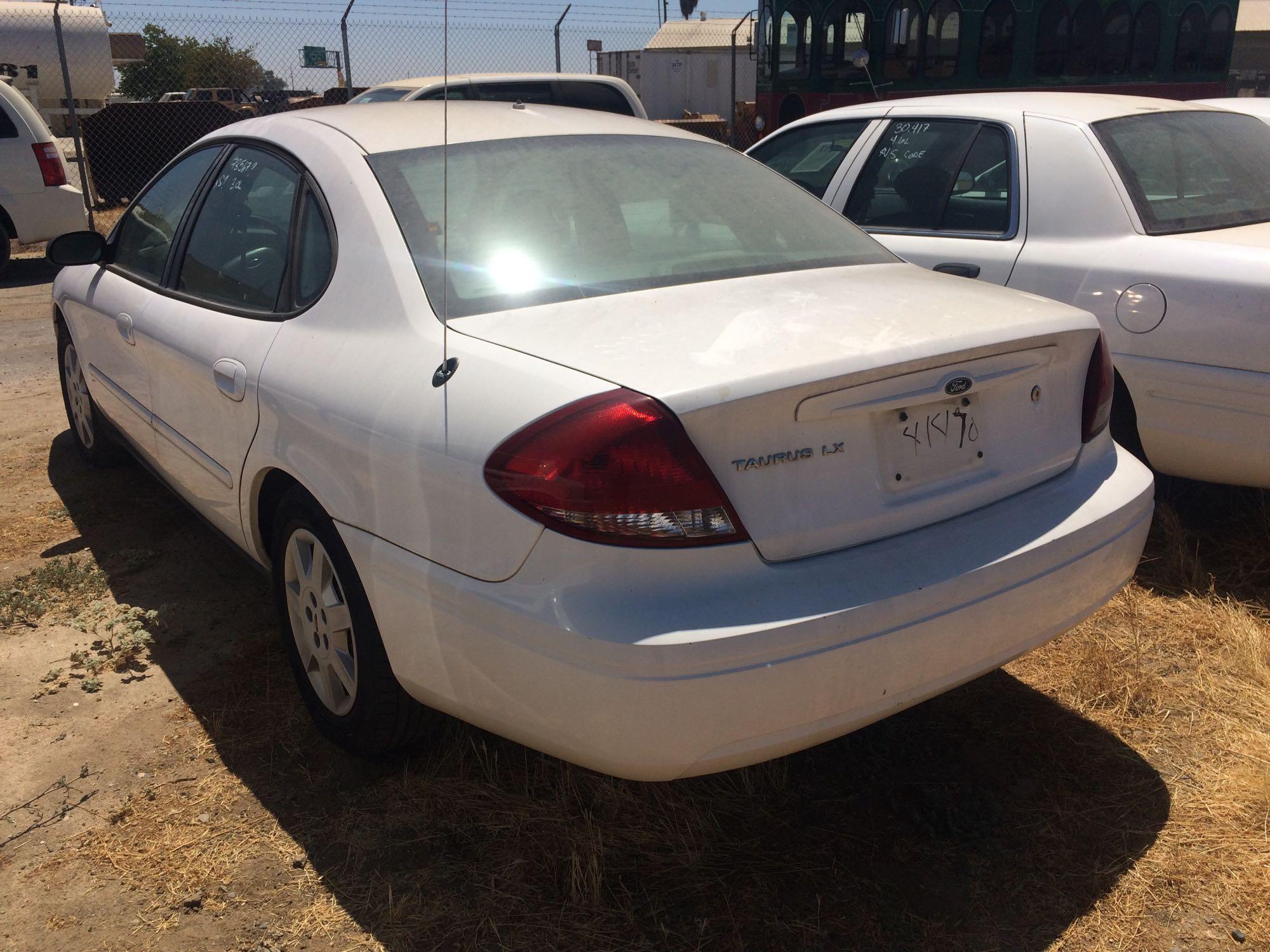 2004 FORD TAURUS LX