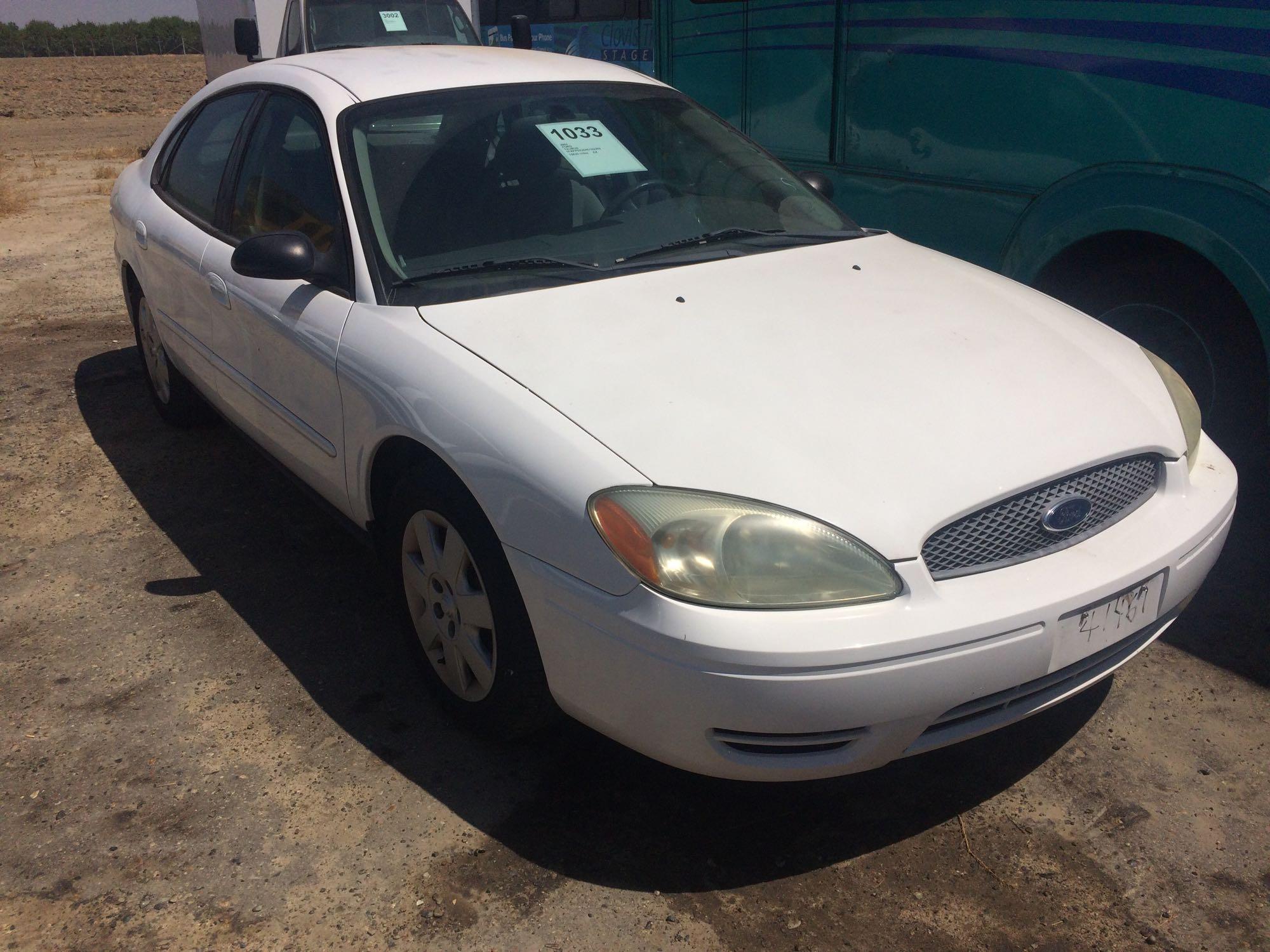 2004 FORD TAURUS