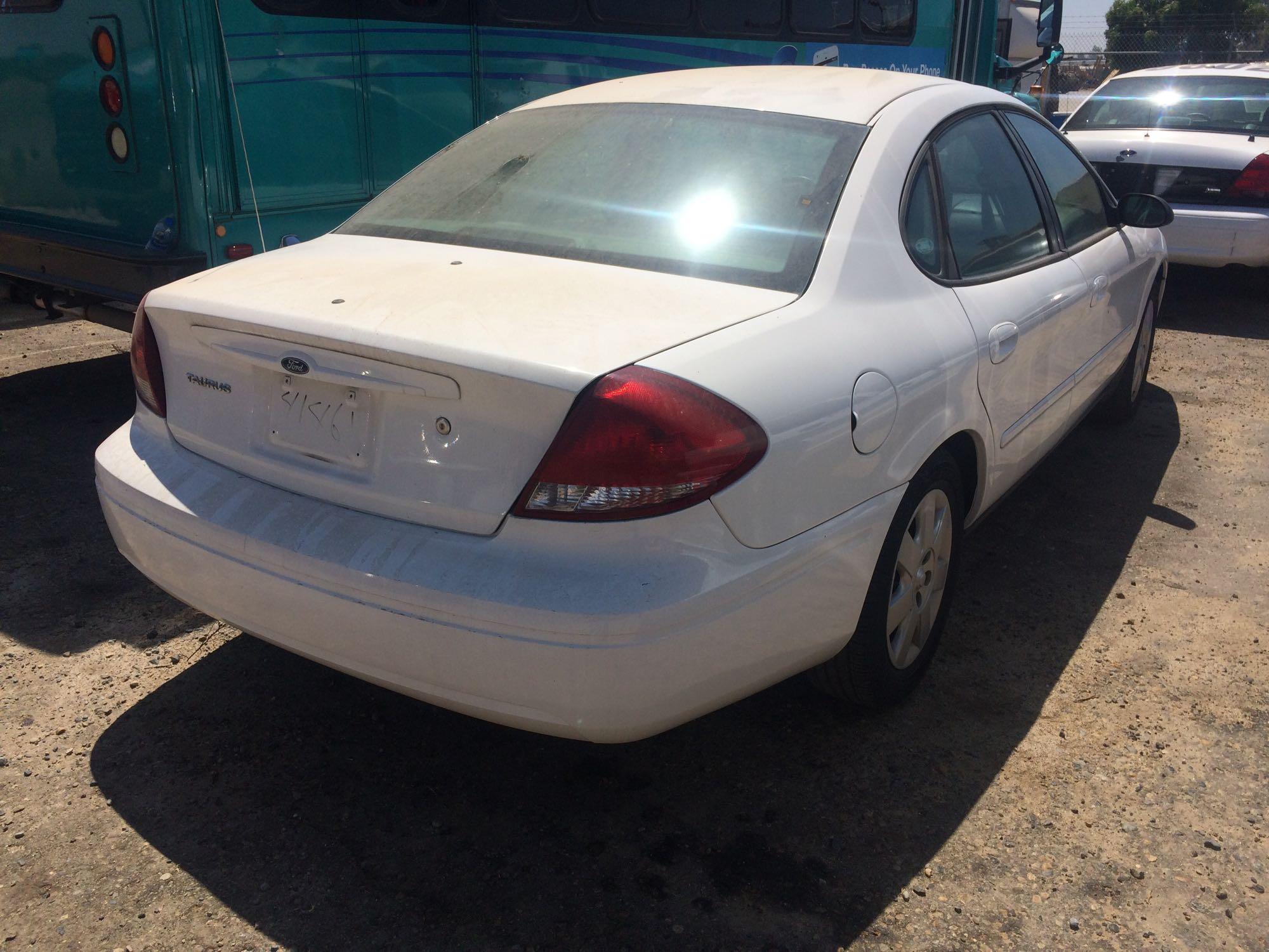 2004 FORD TAURUS