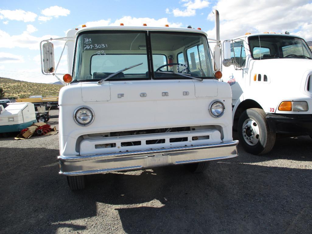 1983 FORD 8000 TRACTOR