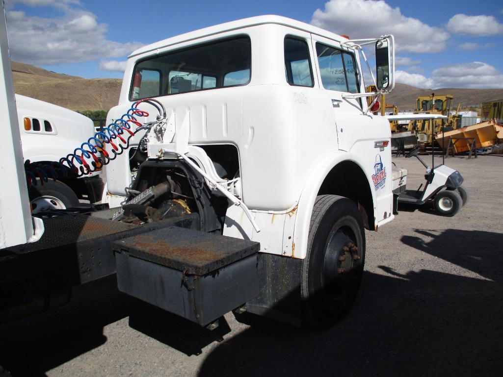 1983 FORD 8000 TRACTOR