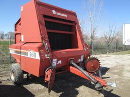 HESSTEN 560 ROUND BALER