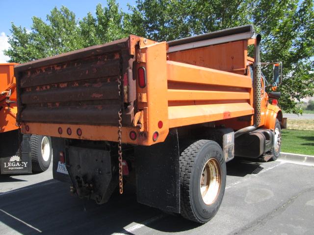 2001 INTL 4900 DUMP