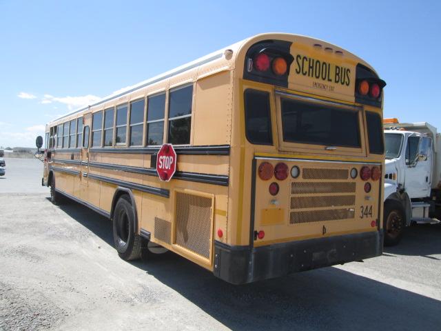 2009 BLUEBIRD 84 PASS BUS