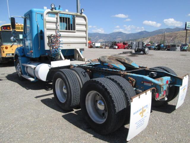 2003 FREIGHTLINER COLUMBIA