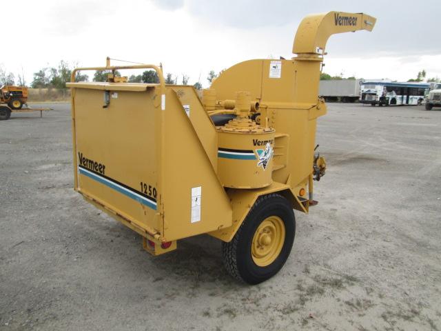 1995 VERMEER 1250 CHIPPER