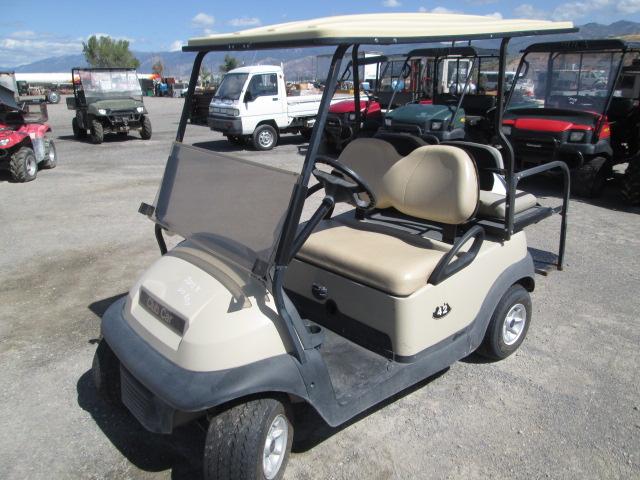 CLUB CAR GOLF CART