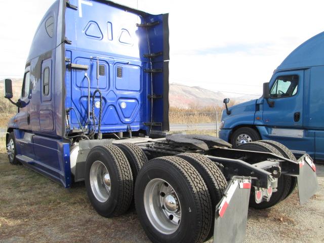 2016 FREIGHTLINER CASCADIA