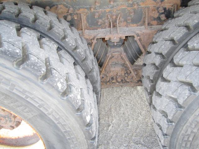 2005 INTL 7600 DUMP