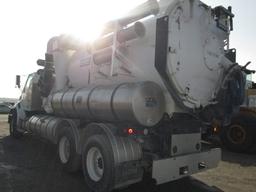 2006 STERLING VACTOR 2100