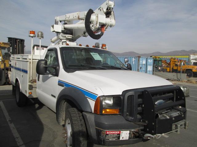 2006 FORD F550 BUCKET TRK