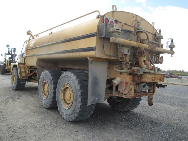 2005 CAT 725 WATER WAGON