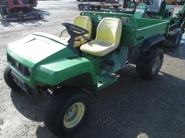 JOHN DEERE GATOR