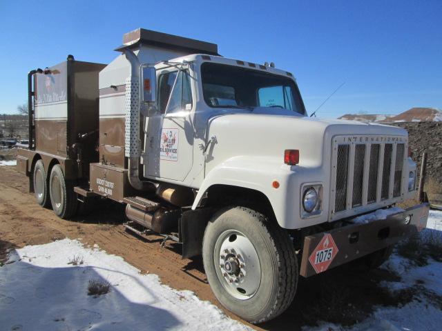 1982 INTL F2574