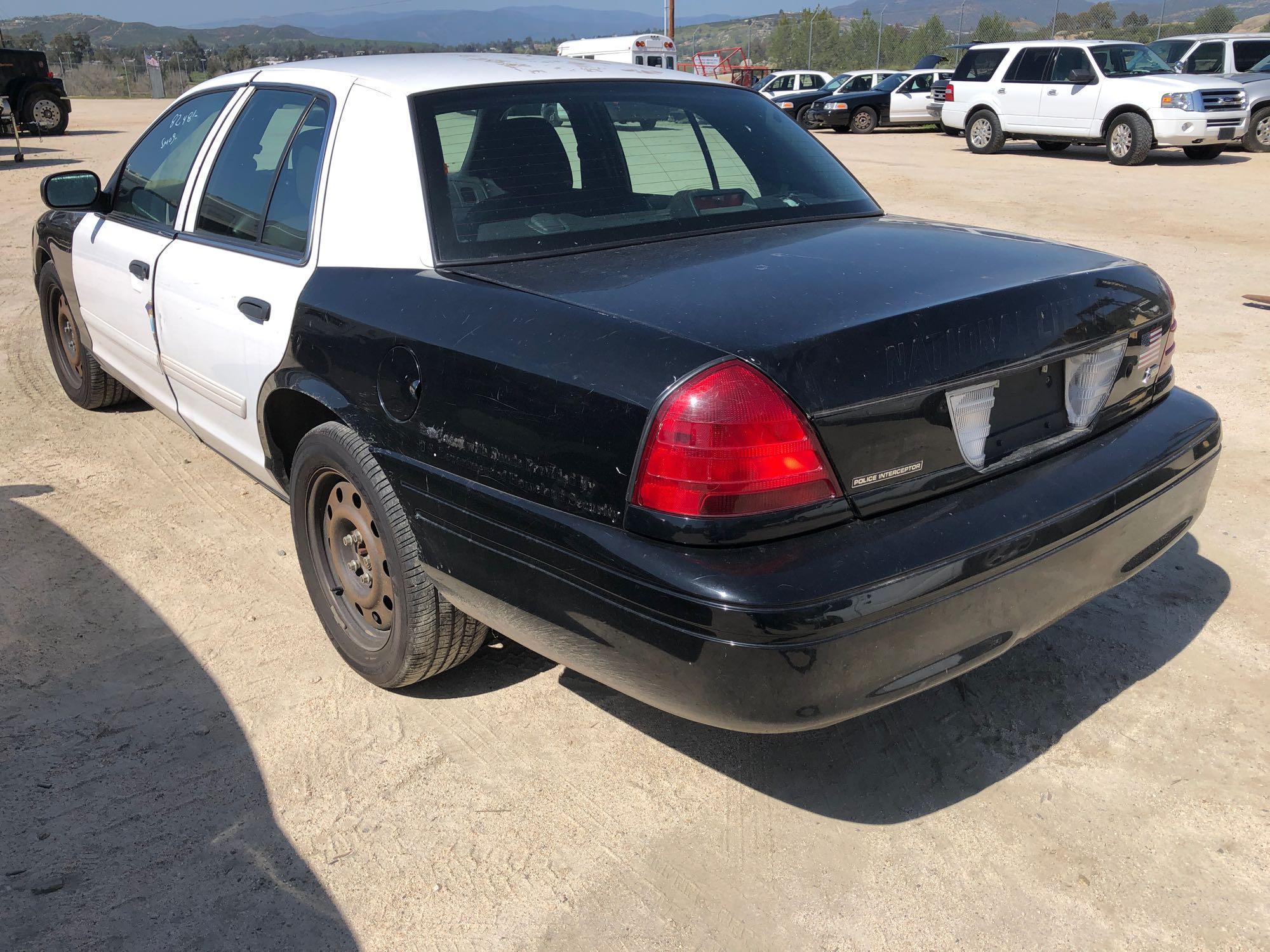 2011 FORD CROWN VIC