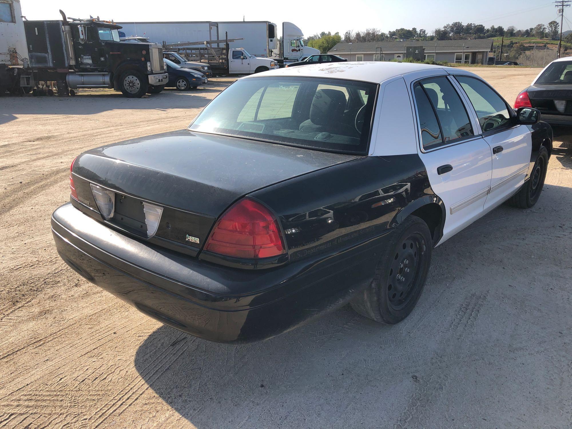 2011 FORD CROWN VIC