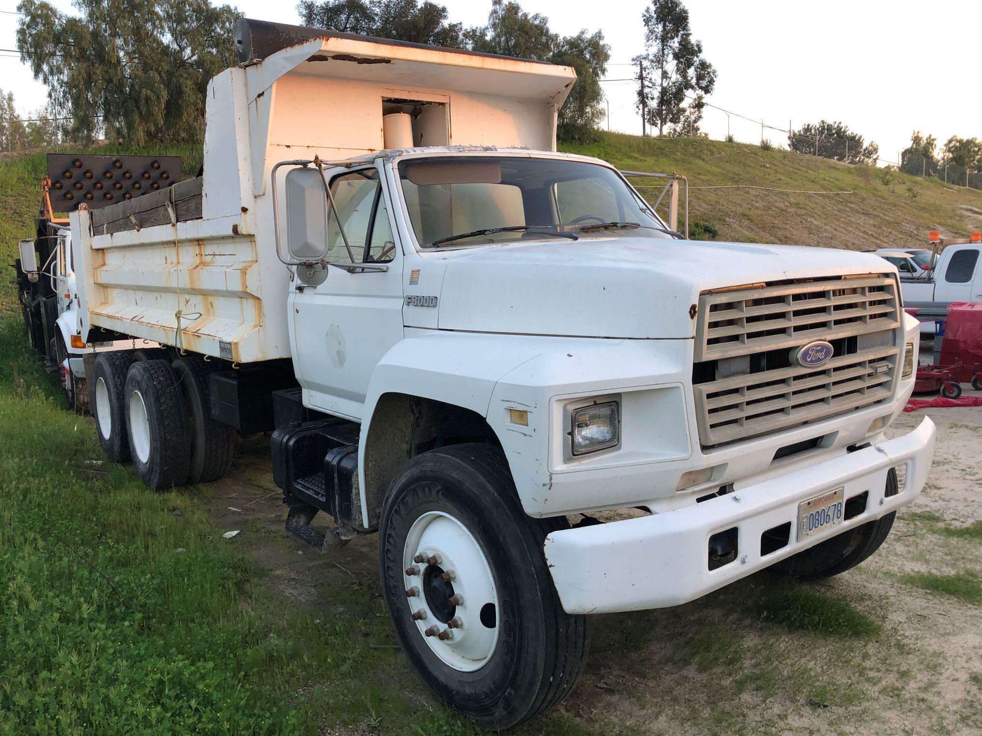 1987 FORD F8000 DUMP