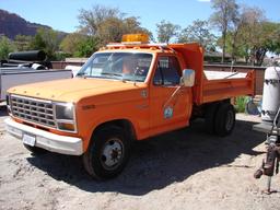 1981 FORD F350 DUMP 2WD