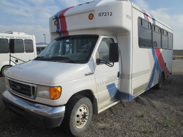 2007 FORD E450 SHUTTLE BUS