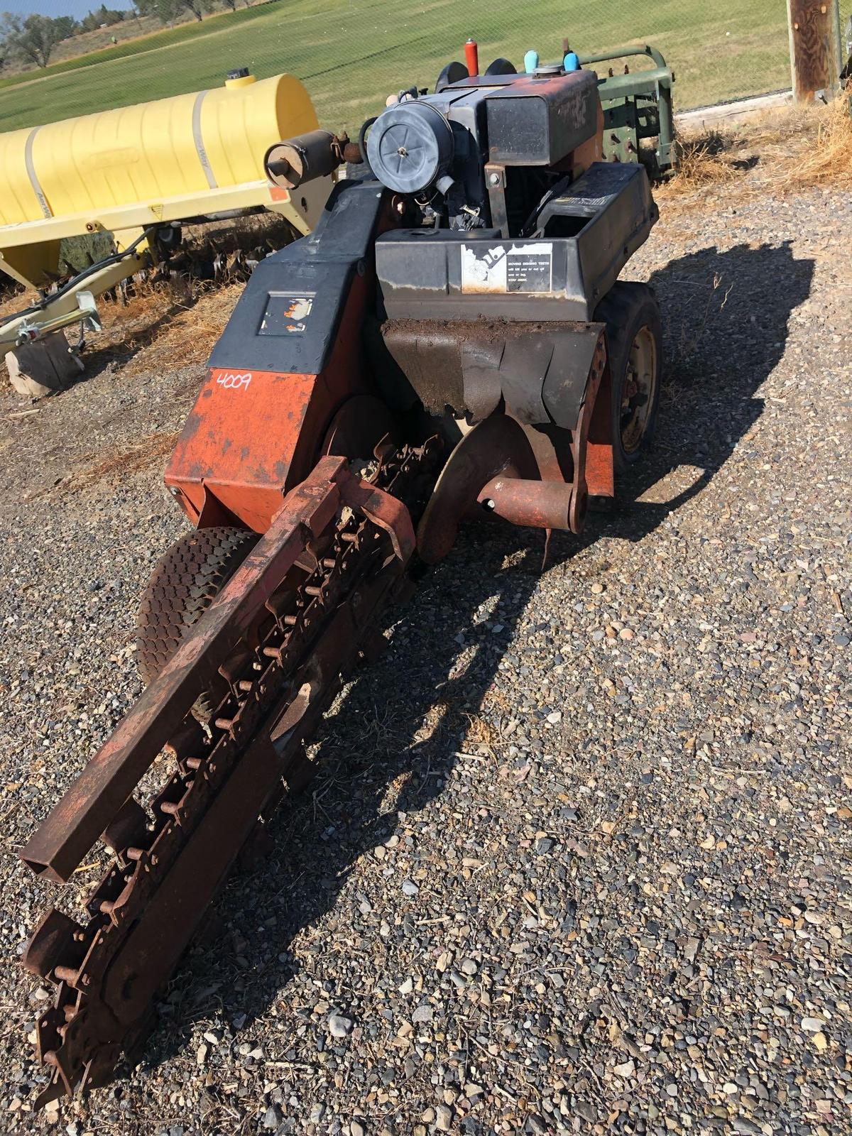 DITCH WITCH 1620 TRENCHER