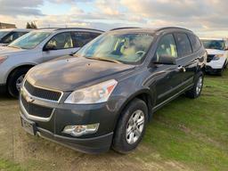 2010 CHEVROLET TRAVERSE LS