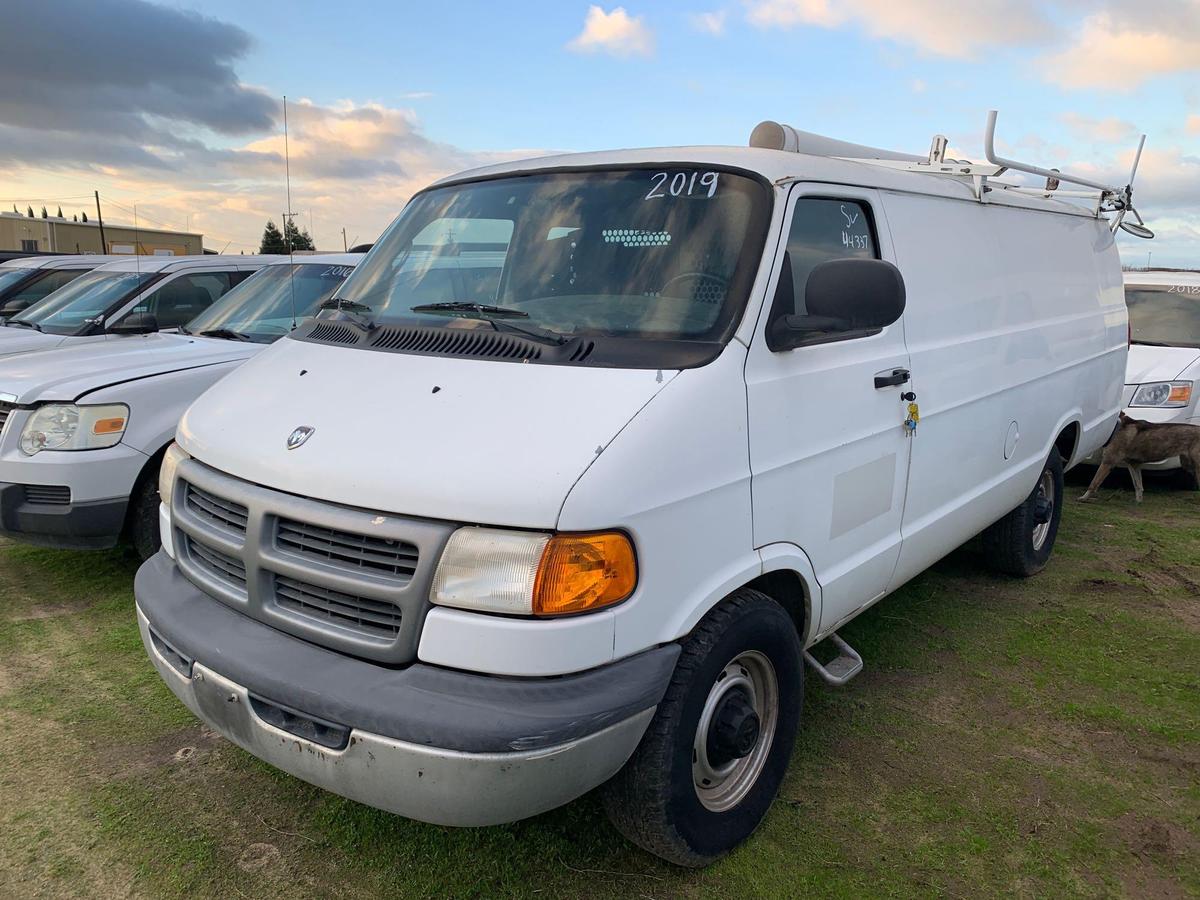 2001 DODGE RAM 3500 CARGO VAN