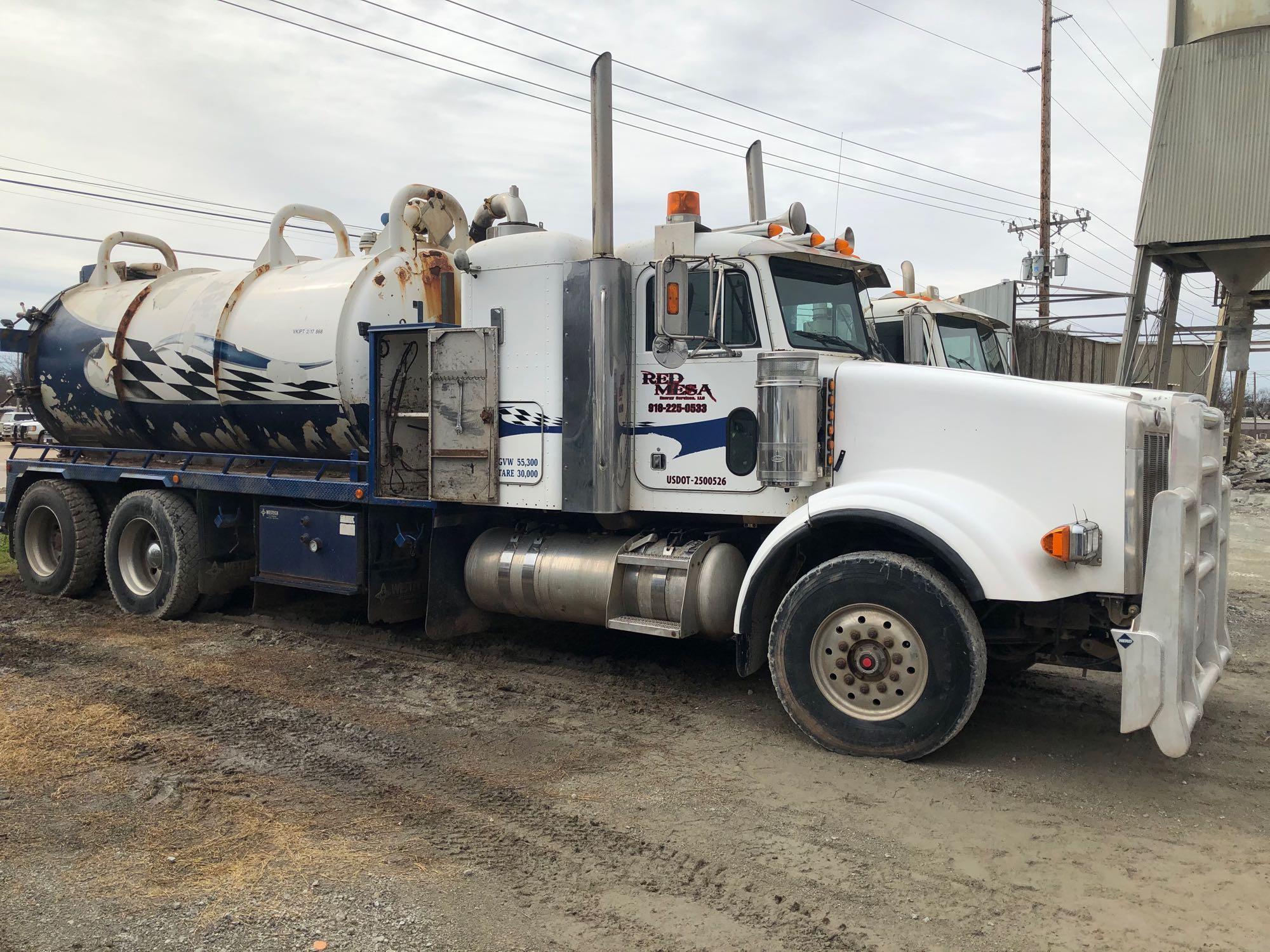 2005 PETERBILT 378 HYDRO VAC TRUCK