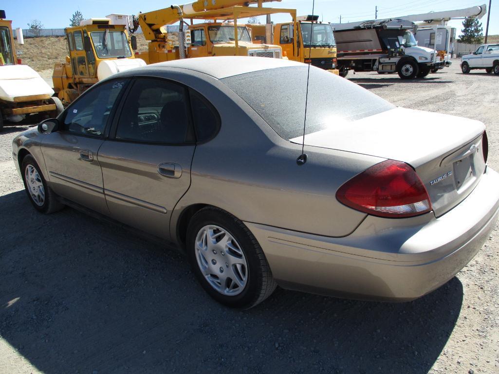 2006 FORD TAURUS SE