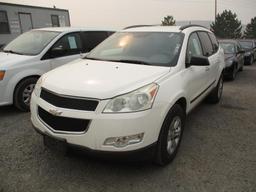 2010 CHEV TRAVERSE LS