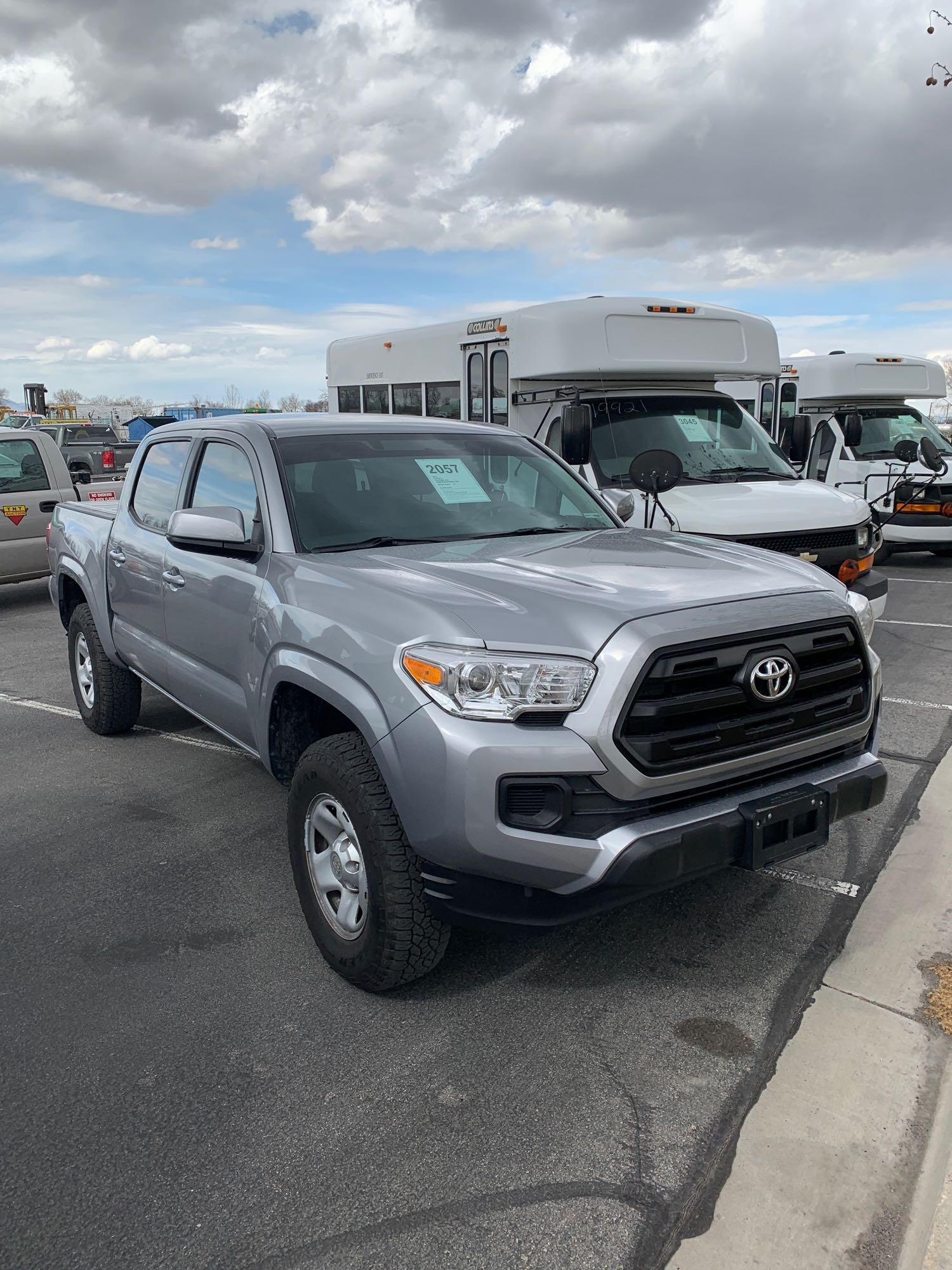 2017 TOYOTA TACOMA 4X4