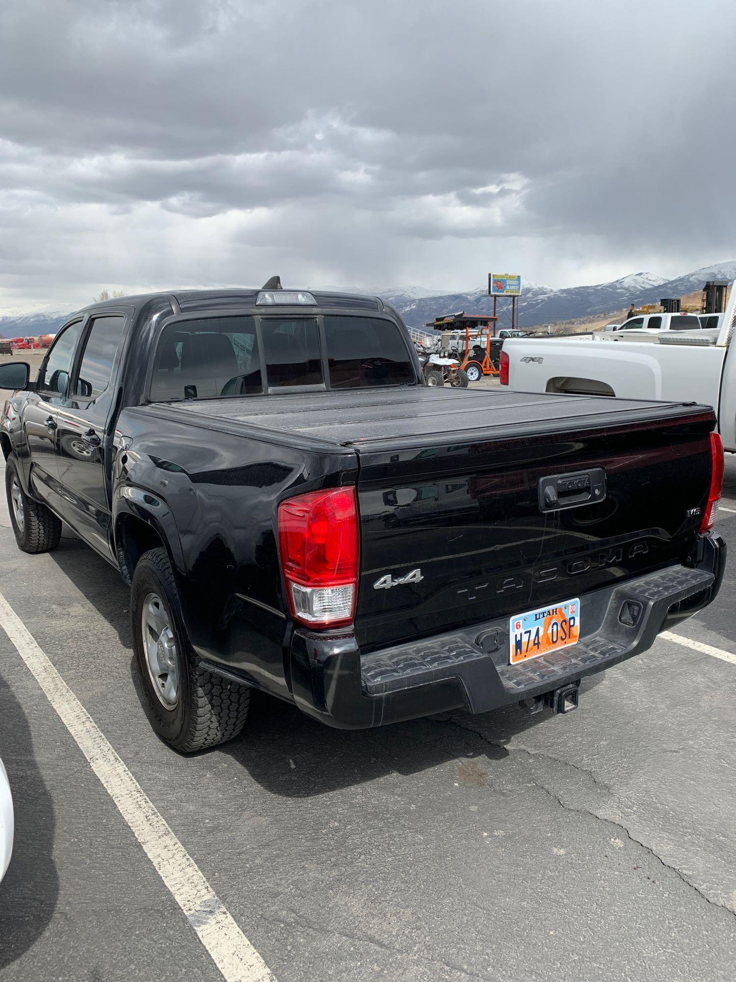 2017 TOYOTA TACOMA 4X4