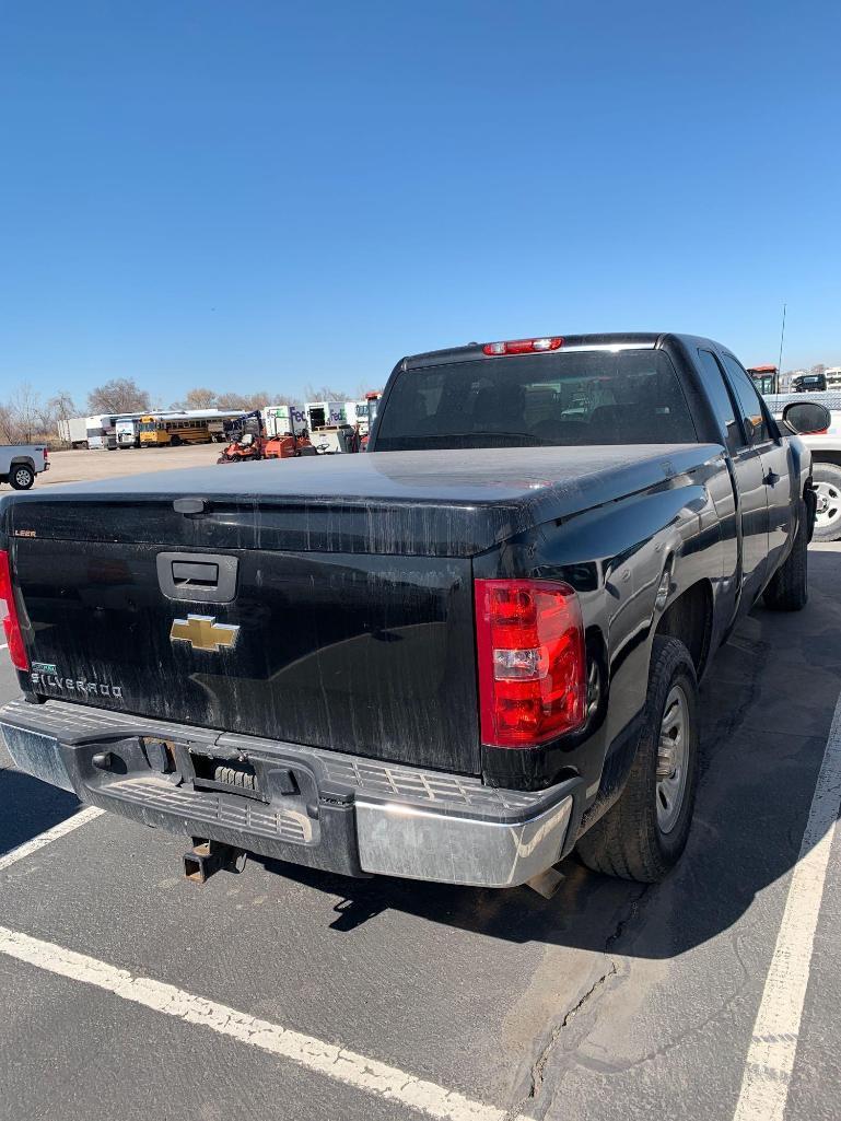 2011 CHEV 1500 4X4