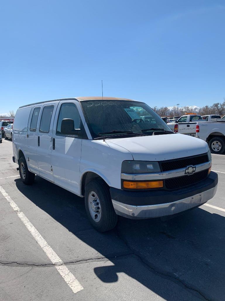 2007 CHEV EXPRESS UTILITY