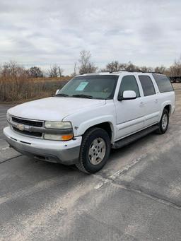 2004 CHEV SUBURBAN 4X4