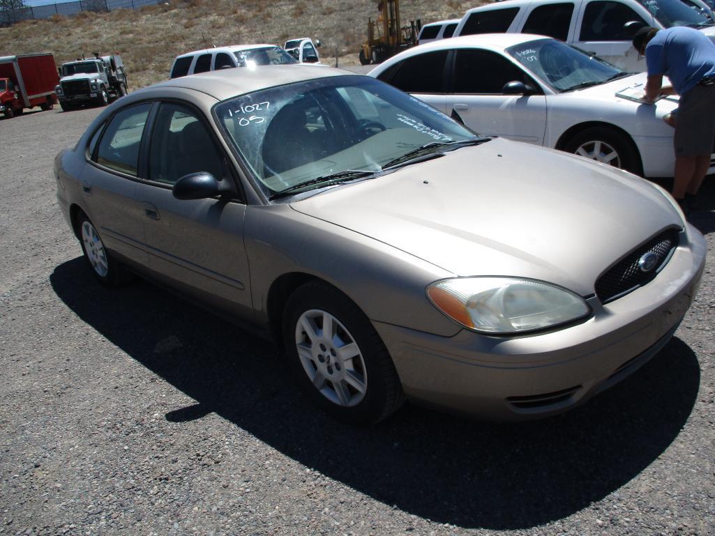 2005 FORD TAURUS