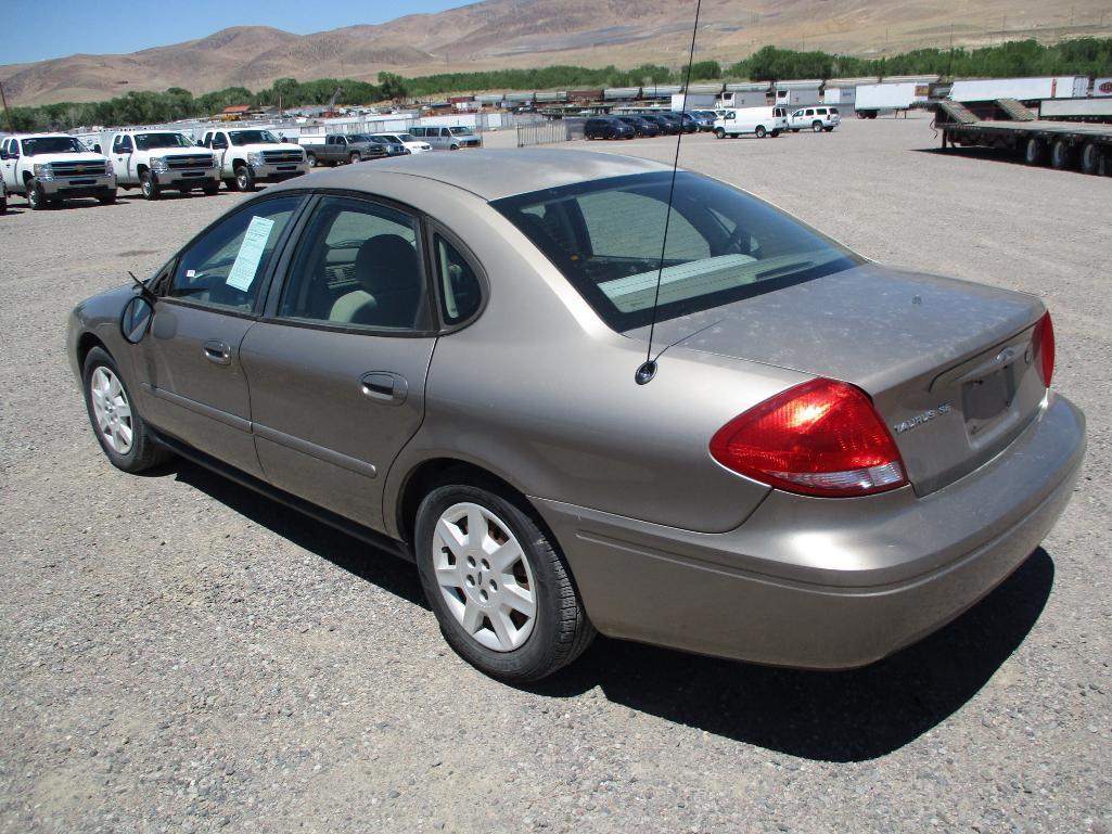 2005 FORD TAURUS