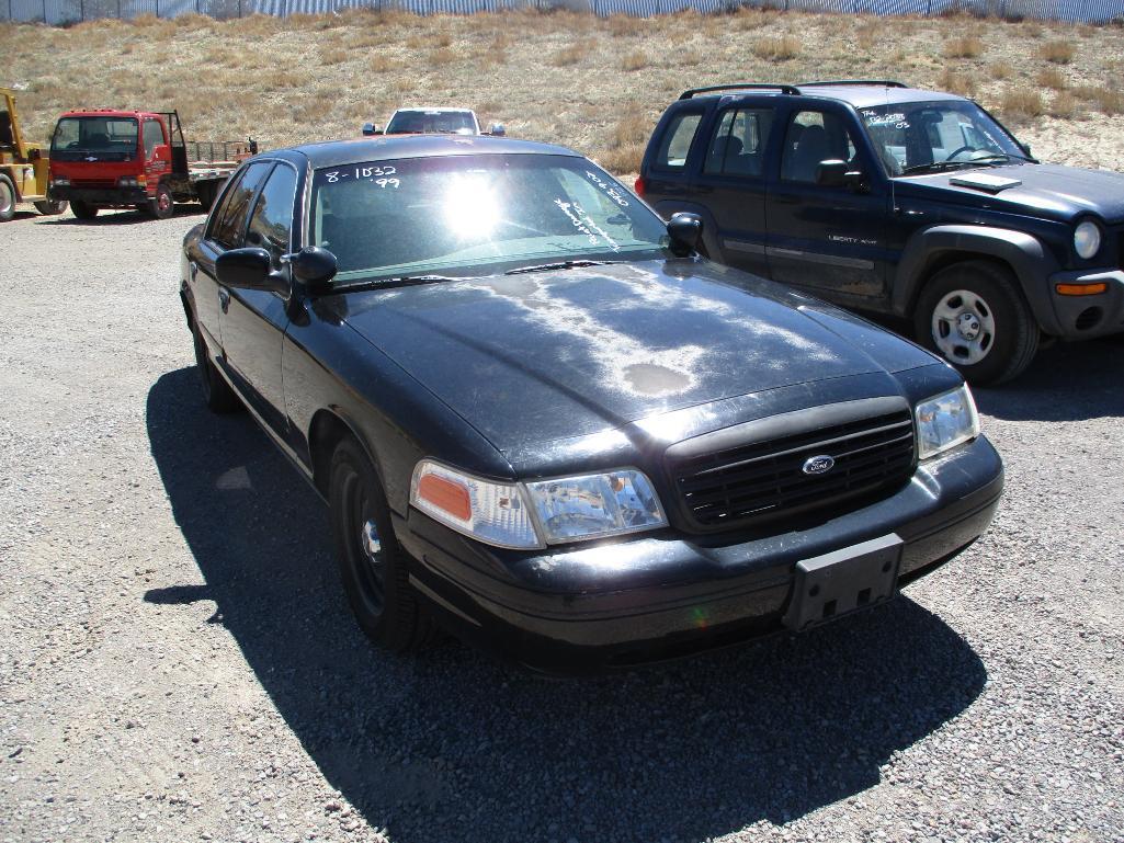 1999 FORD CROWN VIC