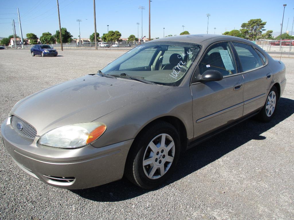 2006 FORD TAURUS SE